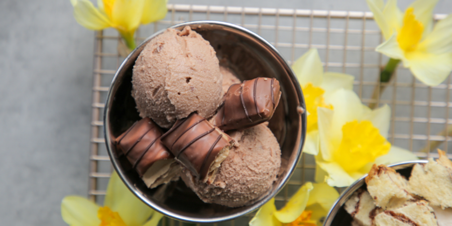 Înghețată Kinder Bueno la CREAMi Deluxe NC502, by Valeriesfood